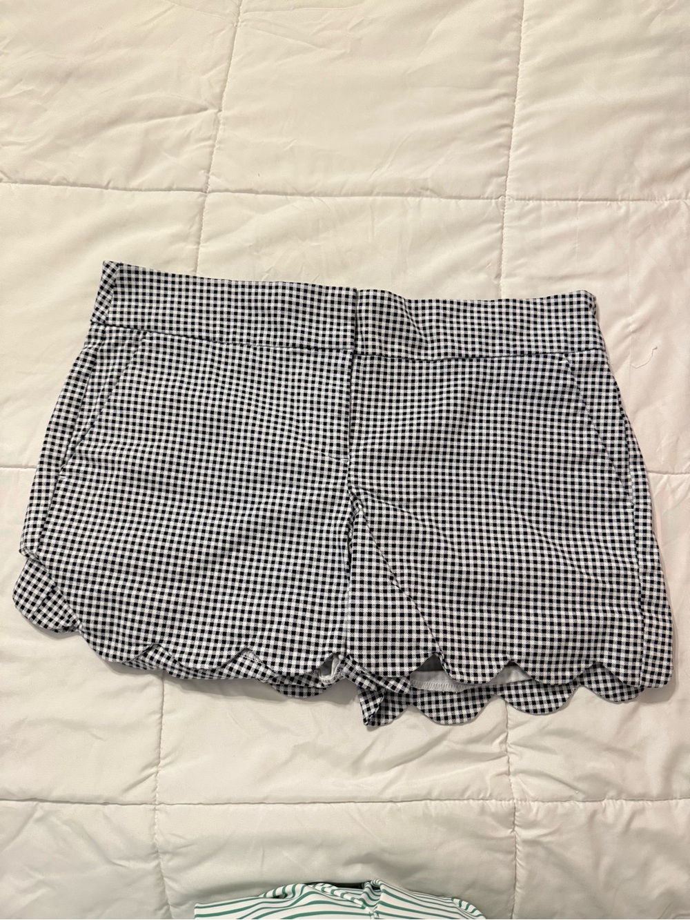 crown & ivy Black and White Gingham Scallop Hem High-Waist Shorts